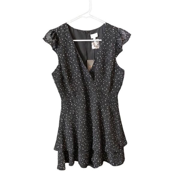 NWT - Le Lis Romper Size M - Picture 1 of 6